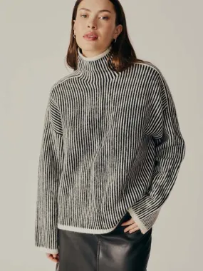 Genarium Turtleneck Sweater - Black/Cream