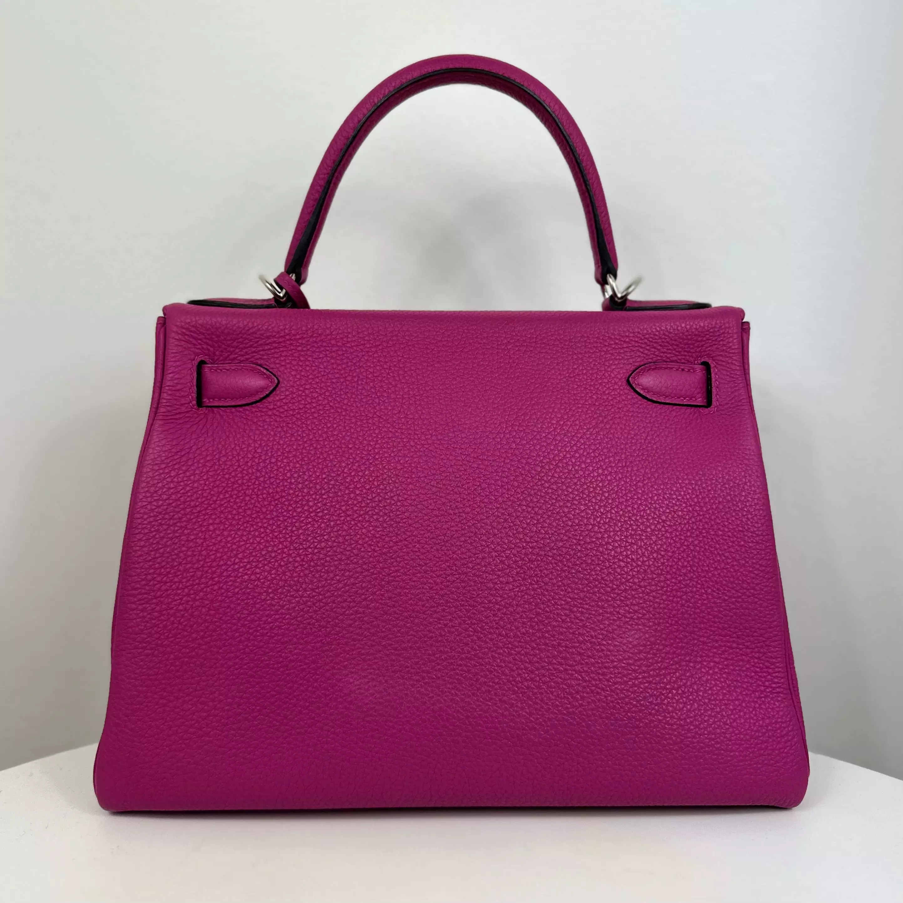 HERMÈS Kelly Handbag Rose Pourpre Togo with Palladium Hardware 28