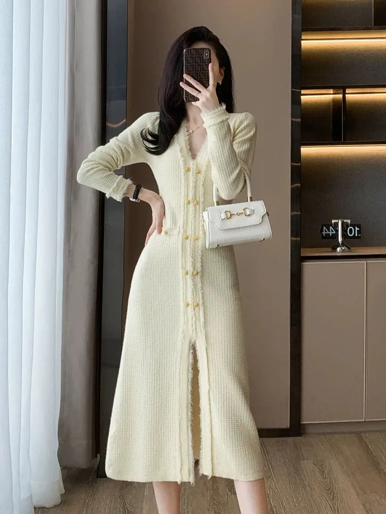 High-end, gentle, long sweater skirt, thickened and elegant, socialite V-neck inner bottoming knitted dress for women in autumn 