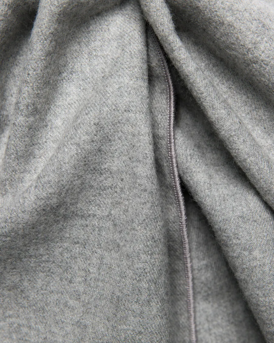 LONG SCARF LIGHT GREY BRUSHED TWILL