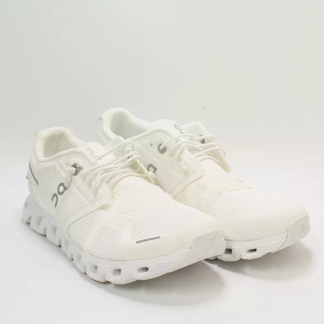 Odd Sizes - On Running Cloud 5 All White F - UK Sizes Right 4/Left 5