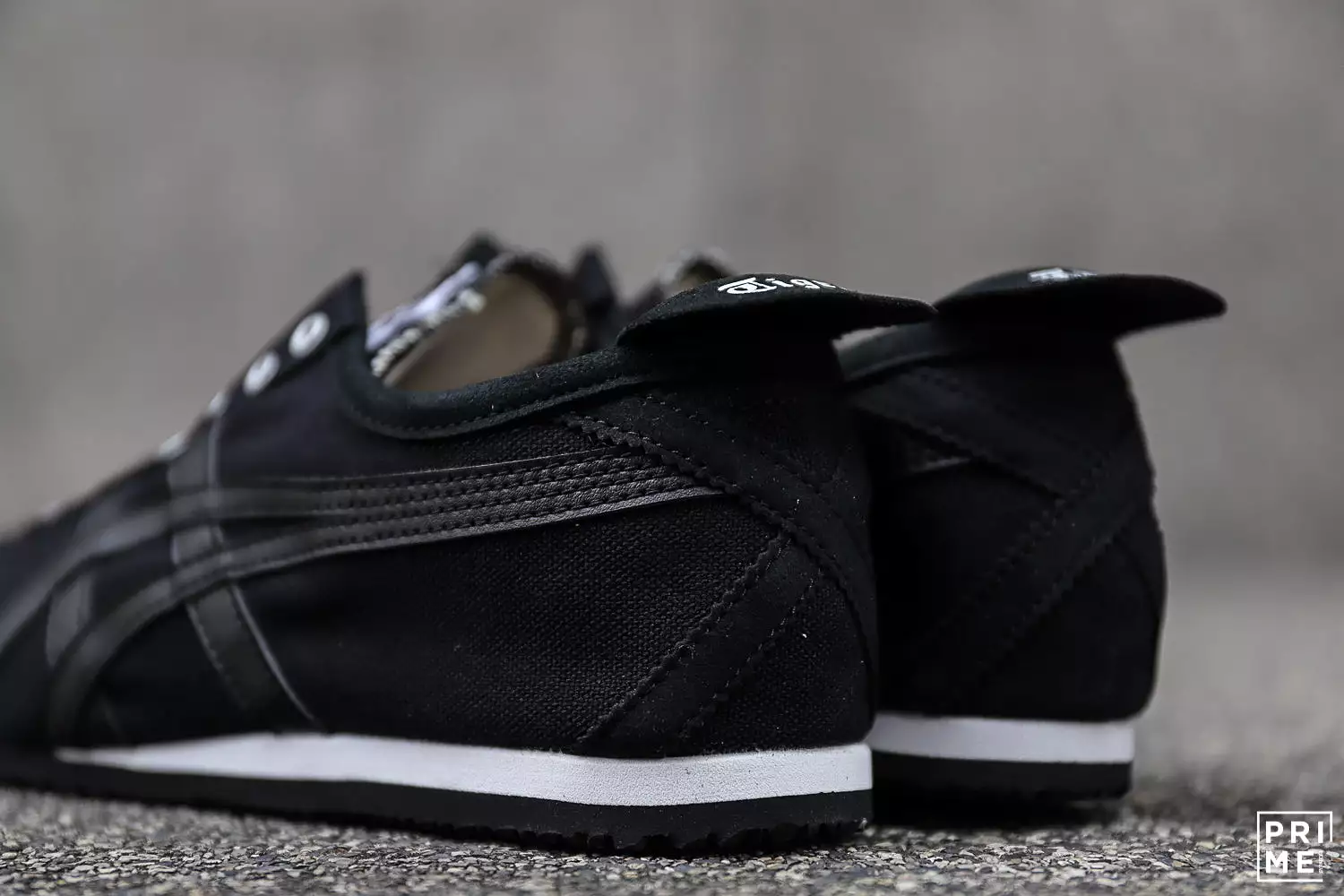 Onitsuka Tiger Mexico66 Slip on Black/Black  (D3K0Q-9090)