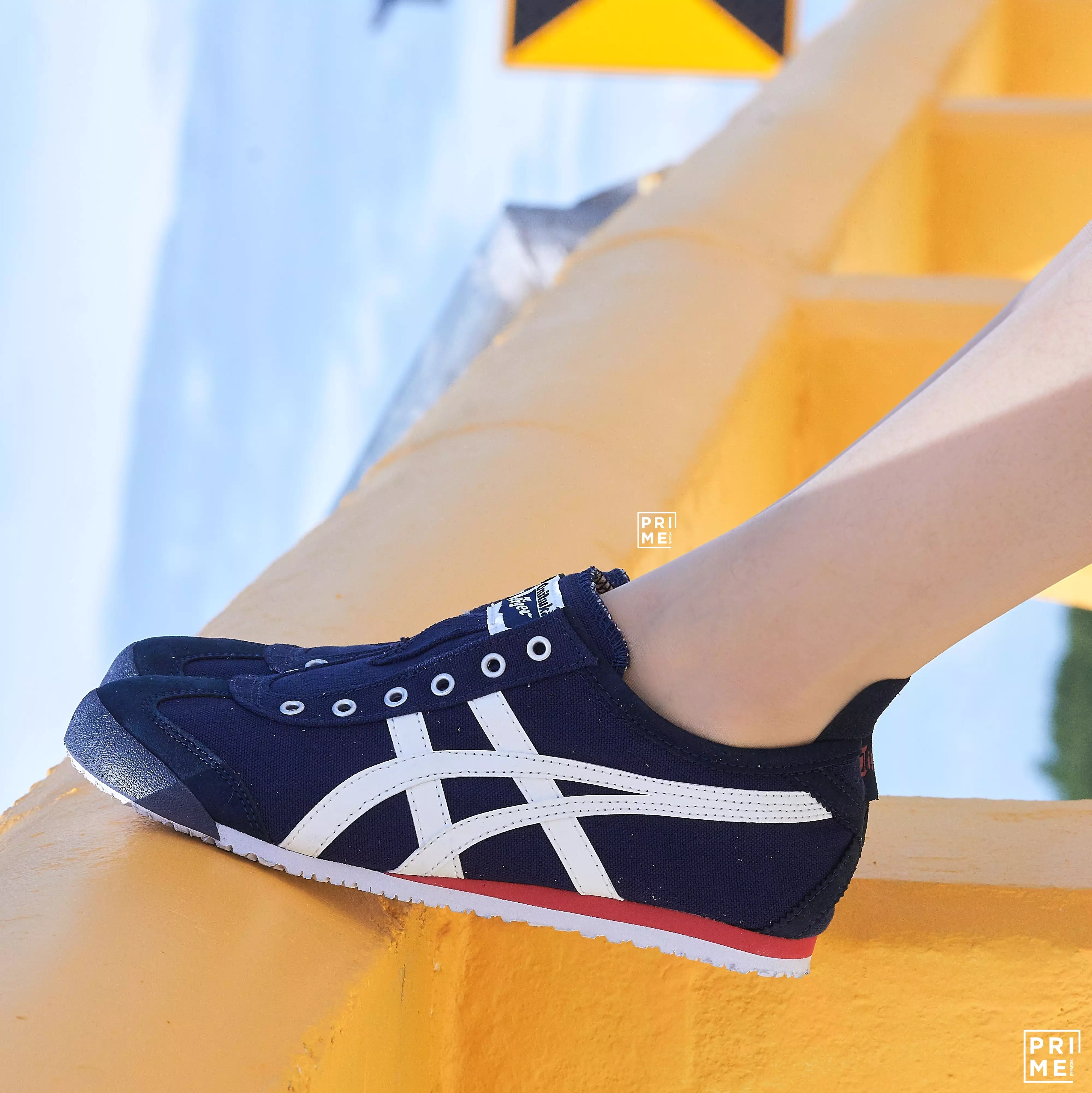 Onitsuka Tiger Mexico66 Slip on Navy/Off White (D3K0N-5099)