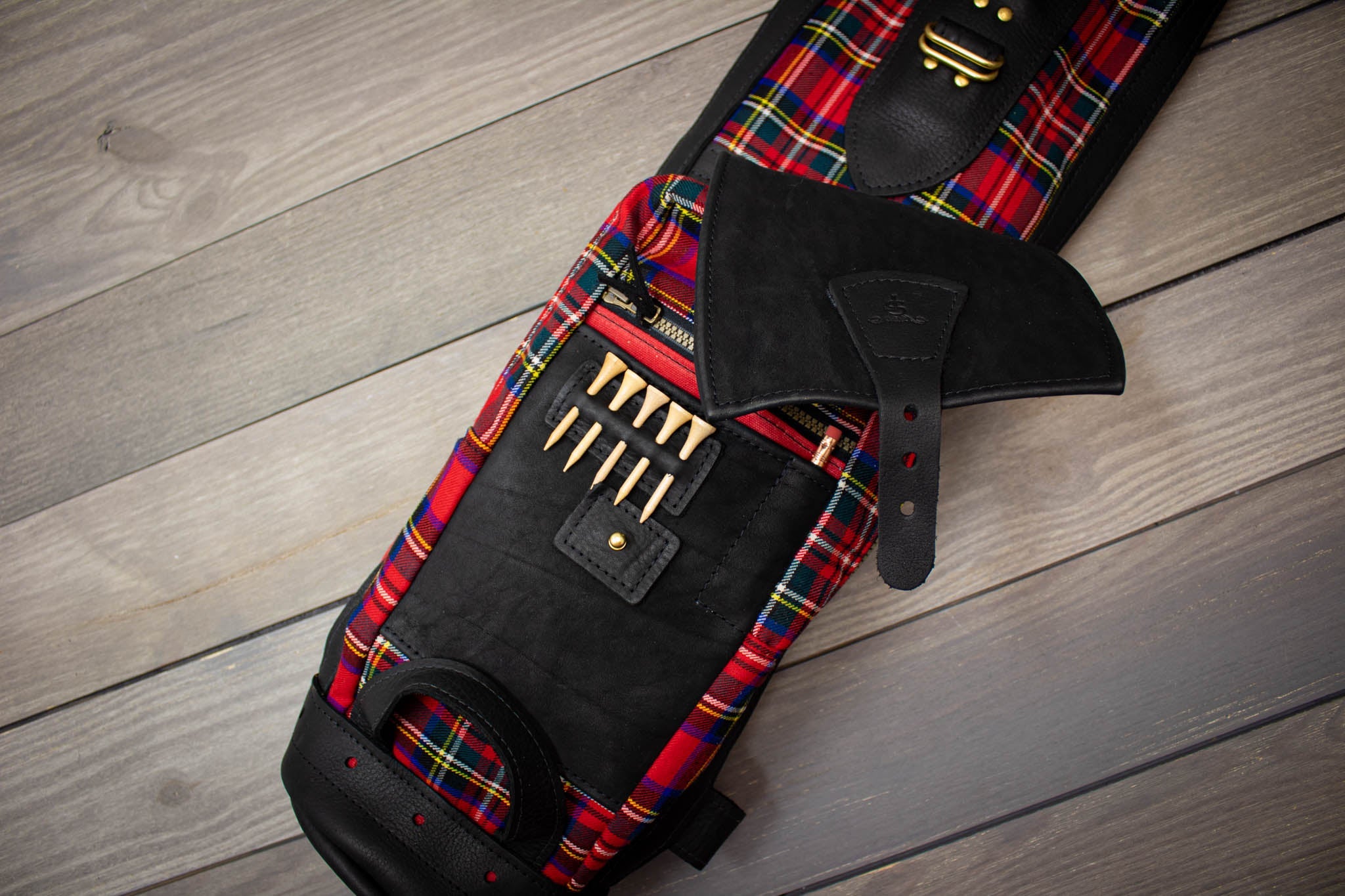 The Stewart Modern Pencil Style Golf Bag in Stewart Prince Charles Tartan