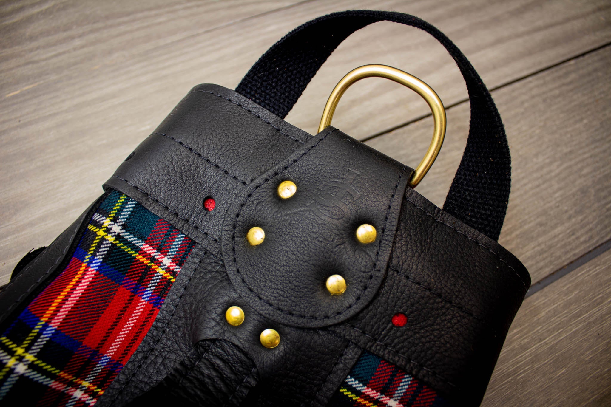 The Stewart Modern Pencil Style Golf Bag in Stewart Prince Charles Tartan