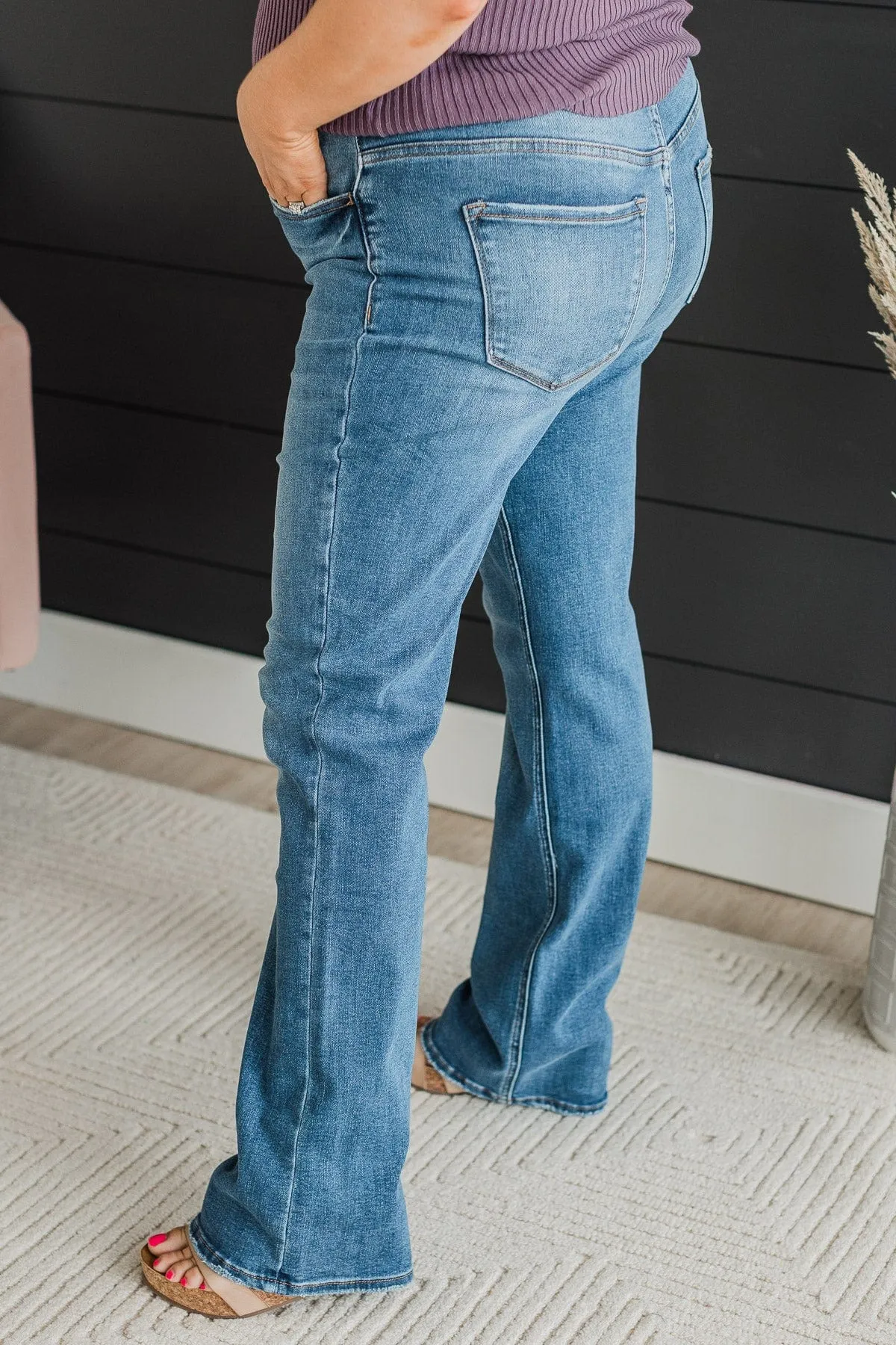 Vervet Boot Cut Jeans- Dani Wash