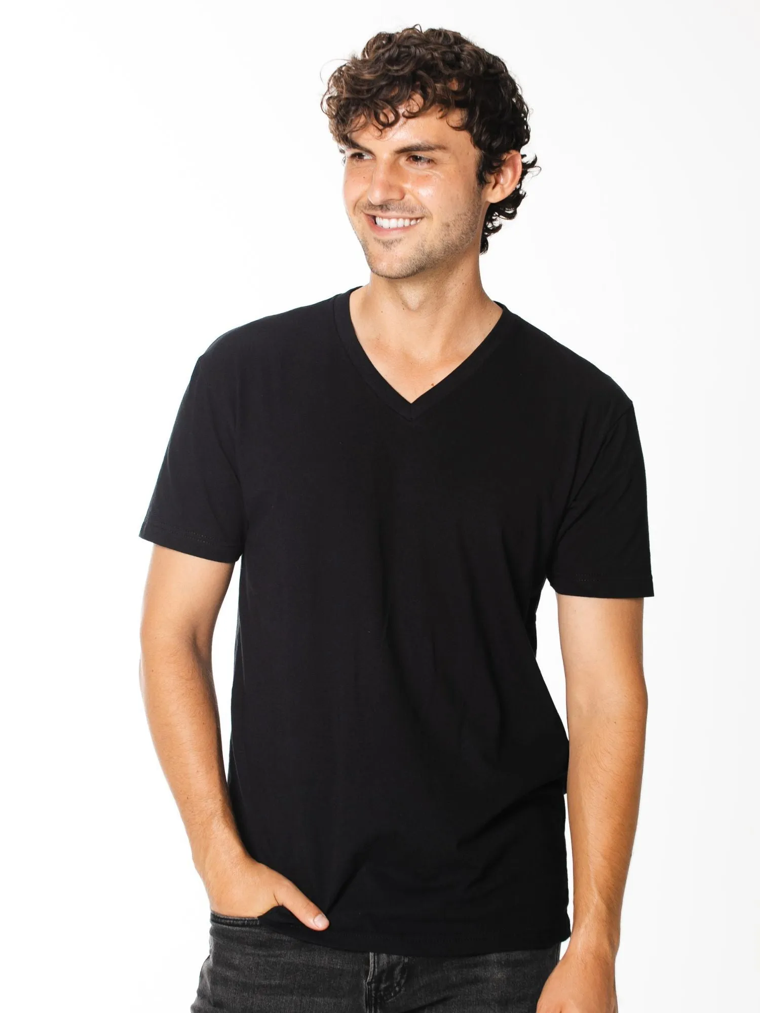 Winter Essentials V-Neck Member 5-Pack